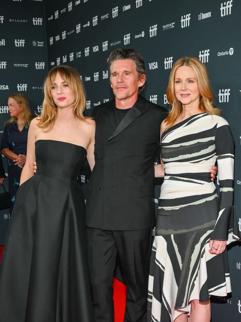 maya hawke parents